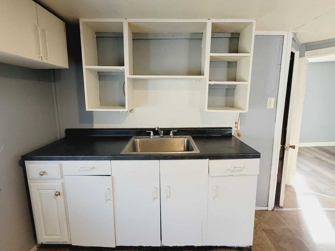 375 N Greenwich St #2 - Photo 5 of 7