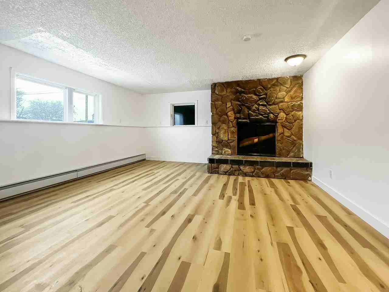 3637 Thompson Ave #3 - Photo 2 of 8