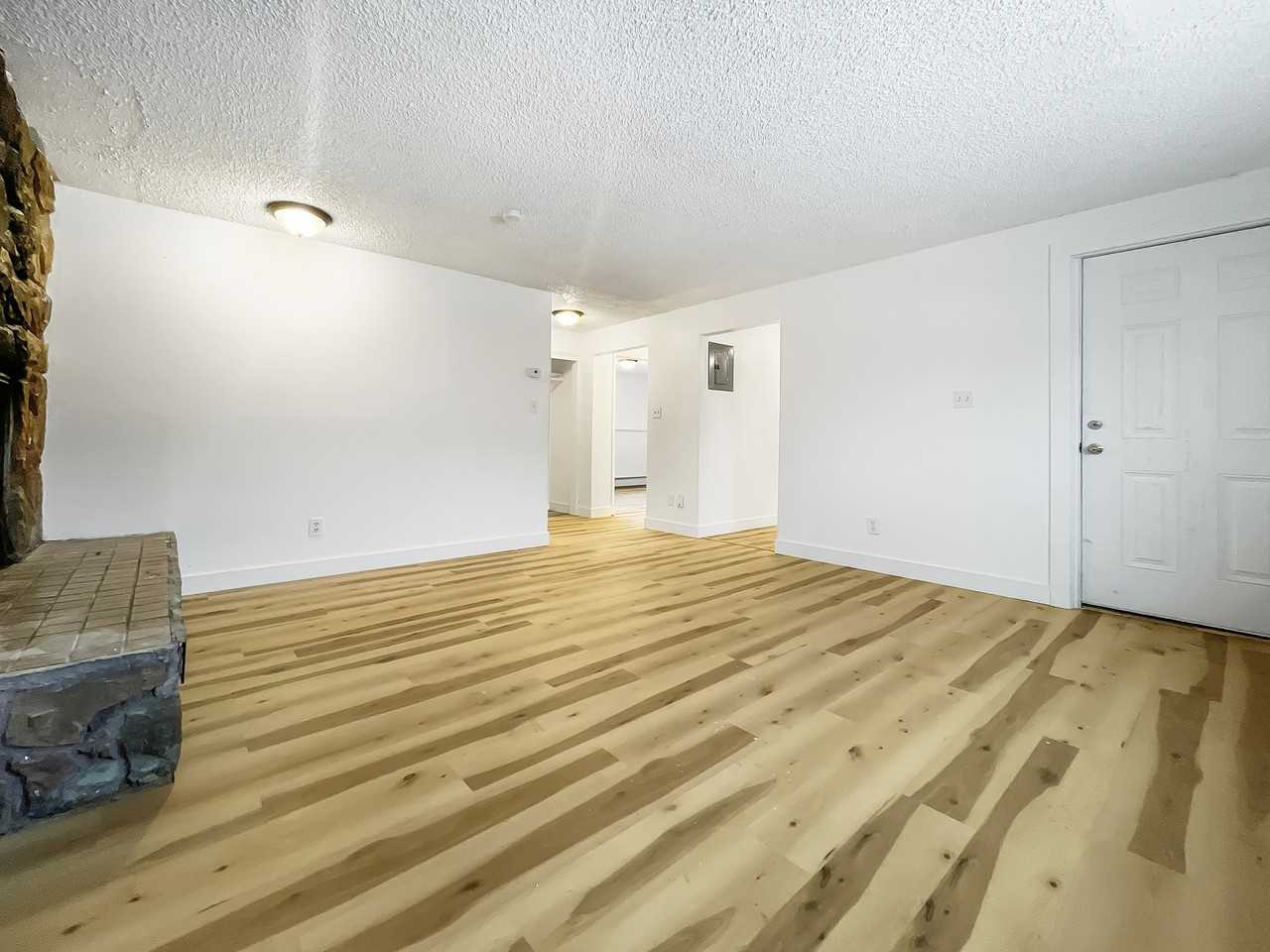 3637 Thompson Ave #3 - Photo 4 of 8