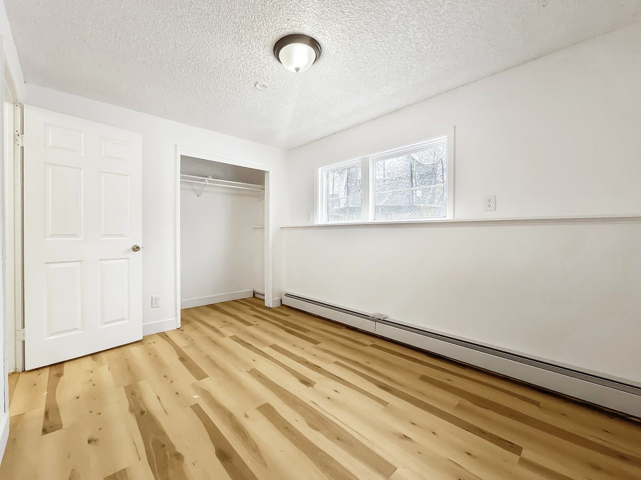 3637 Thompson Ave #3 - Photo 6 of 8