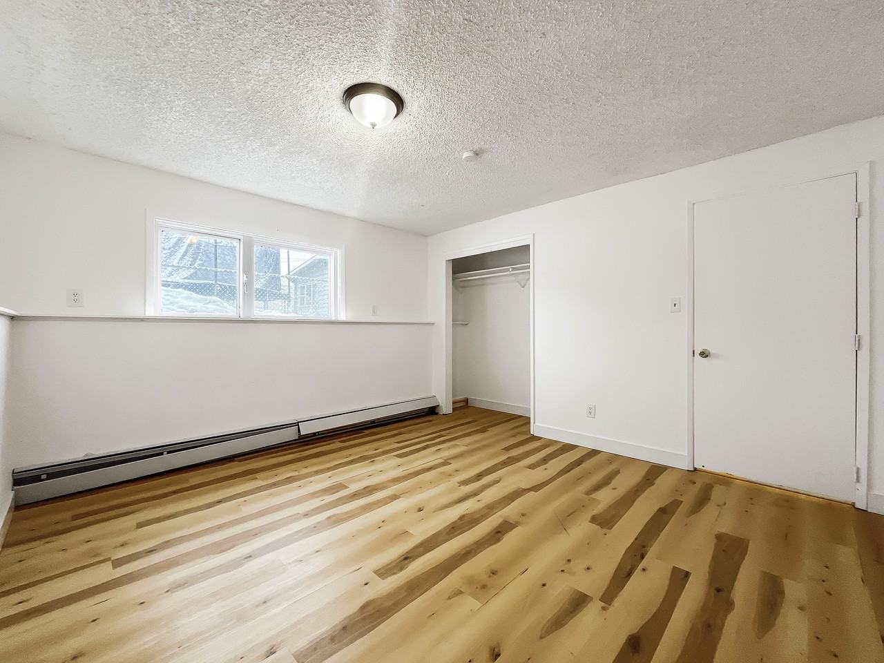 3637 Thompson Ave #3 - Photo 7 of 8