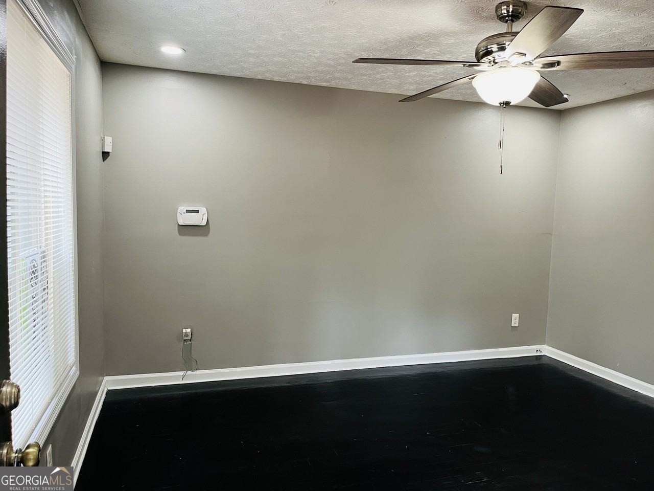 142 Summerwood Dr Unit 142 #142 - Photo 2 of 20