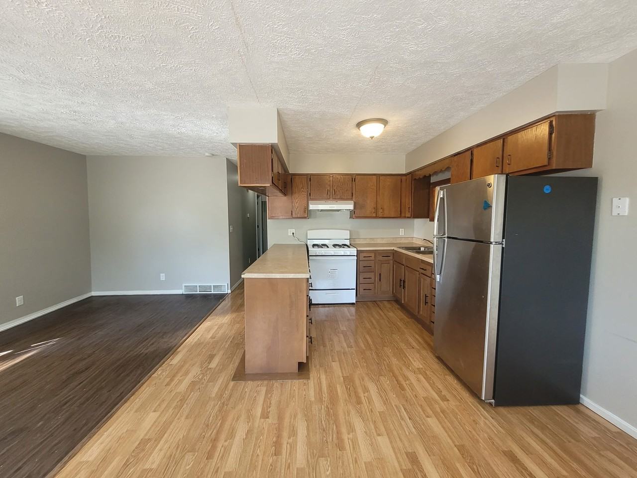 612 N Washington St #1 - Photo 2 of 16