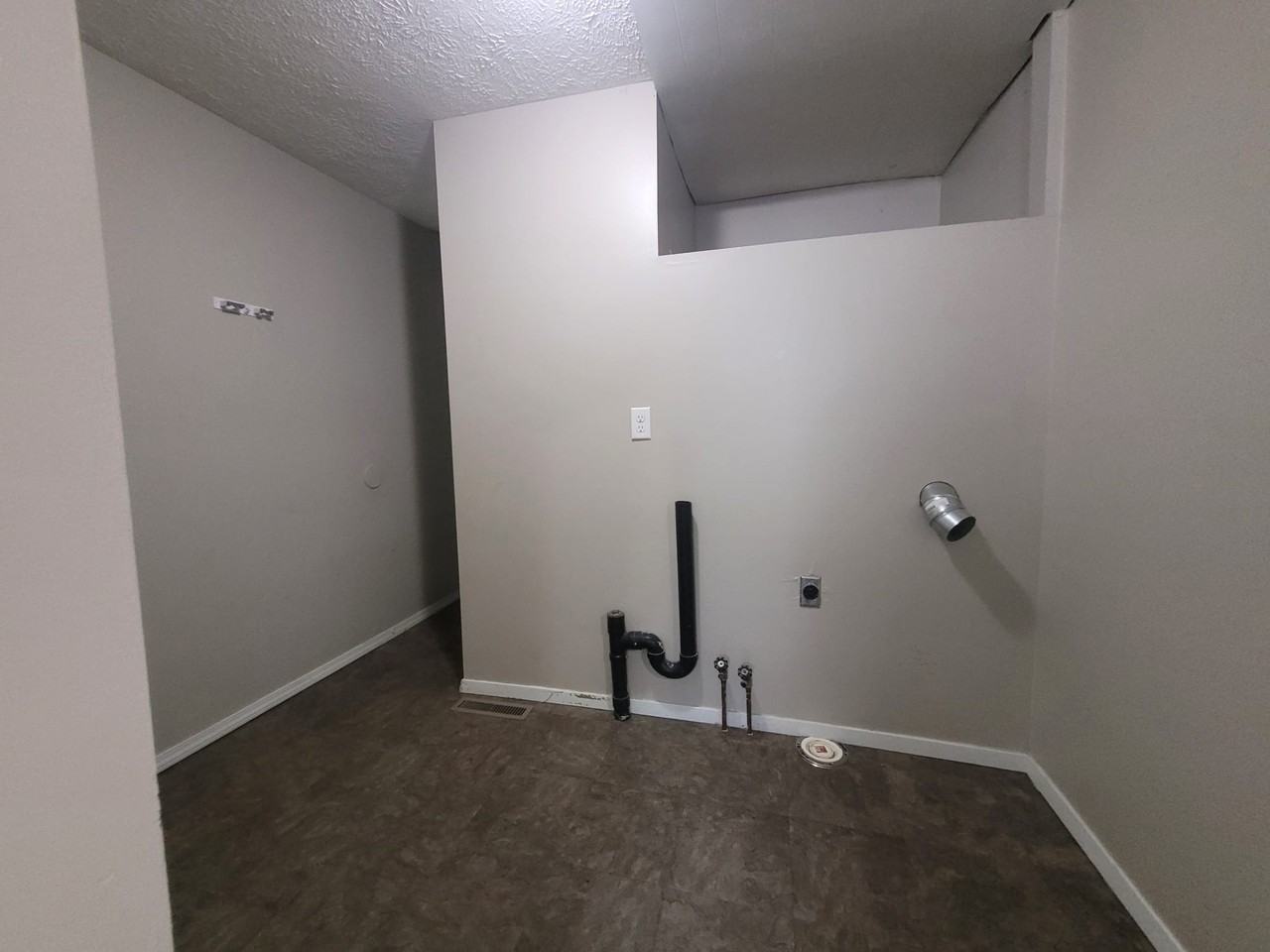 612 N Washington St #1 - Photo 5 of 16