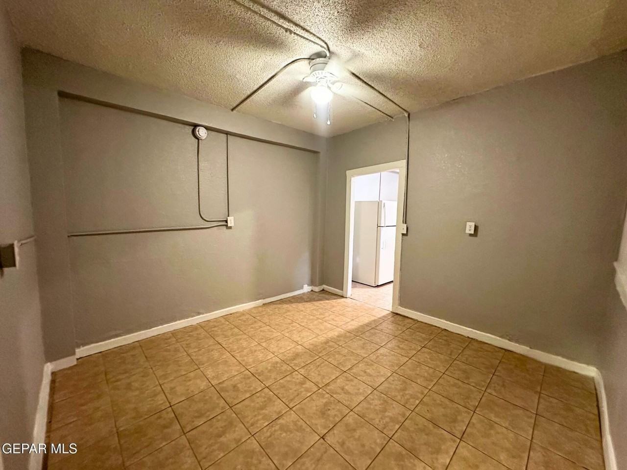 3121 Frutas Ave Apt 4 #04 - Photo 5 of 12