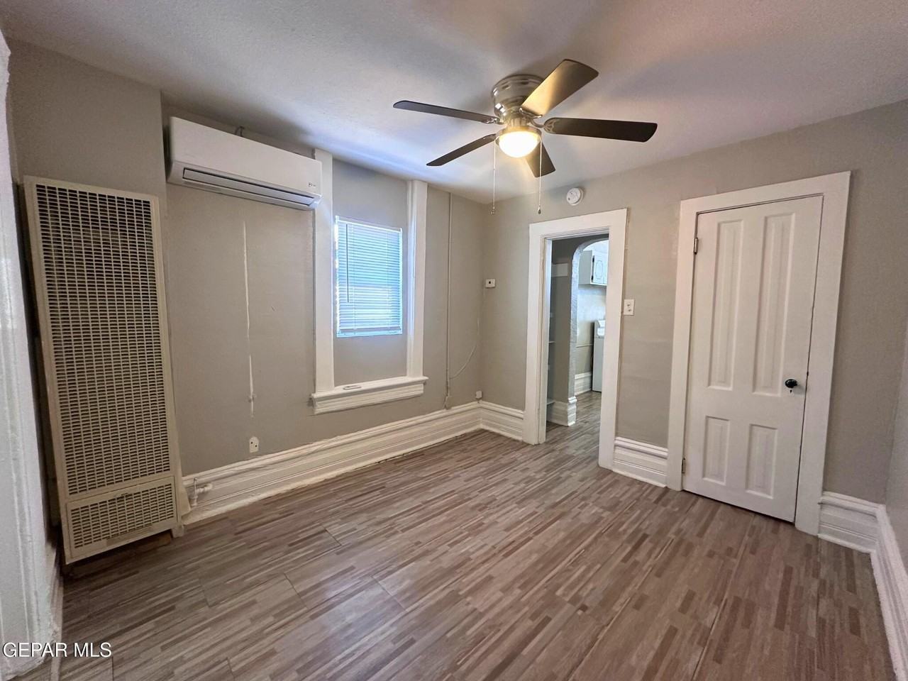 813 N Virginia St Unit 02 #02 - Photo 4 of 8