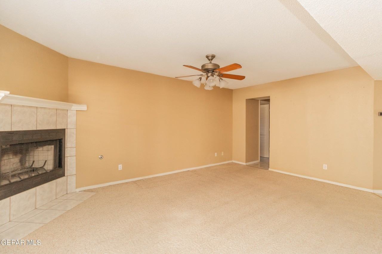 1325 John Ring Ln - Photo 4 of 47