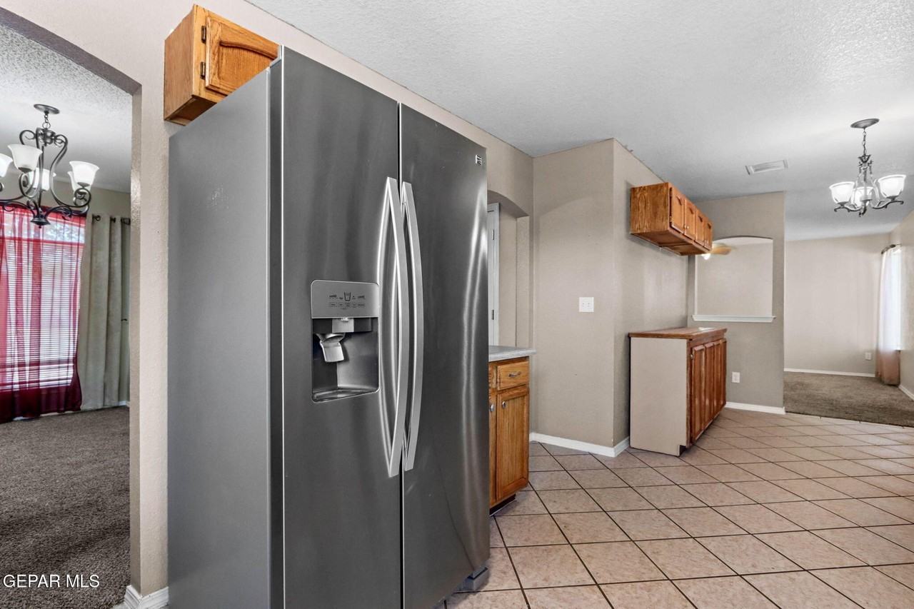 2376 Joshua Louis Dr - Photo 7 of 32