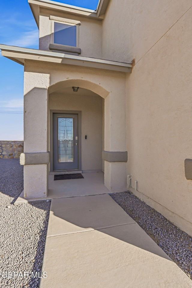 3328 David Palacio Dr - Photo 2 of 41