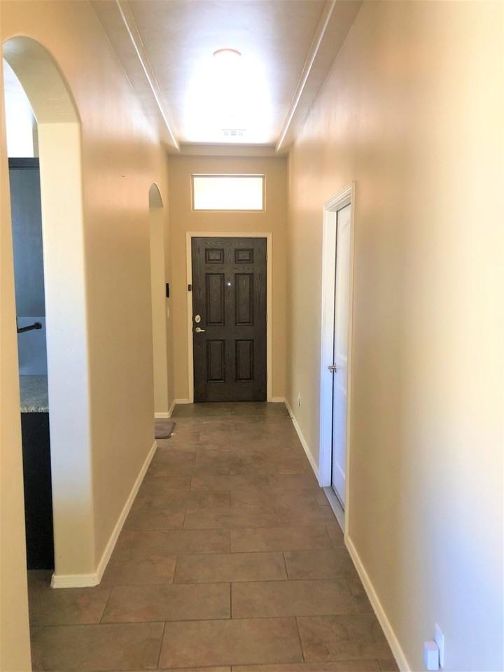 840 Holly Park Ave - Photo 2 of 14