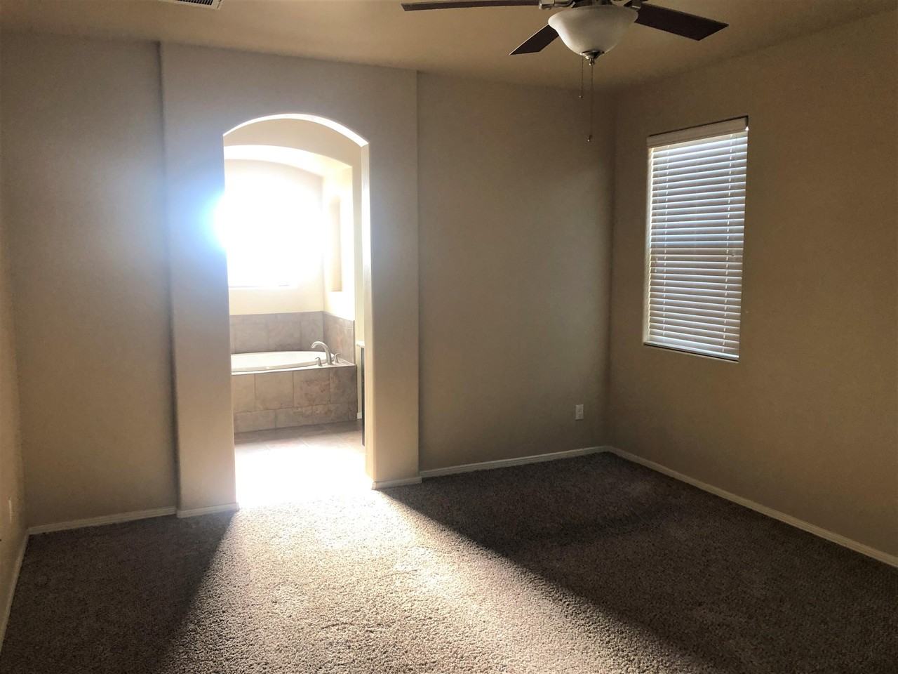 840 Holly Park Ave - Photo 7 of 14