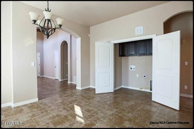 3642 Grand Bahamas Dr - Photo 7 of 15