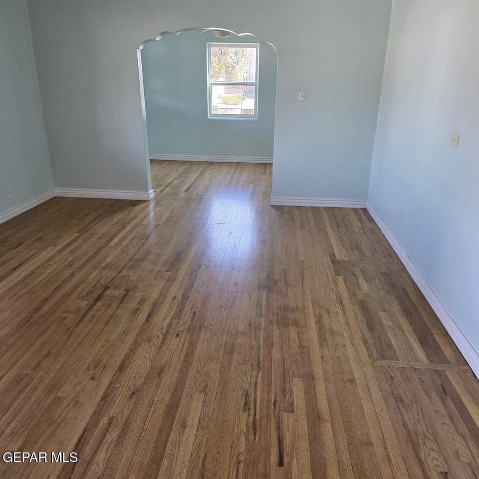 4642 Walter Ln - Photo 7 of 14