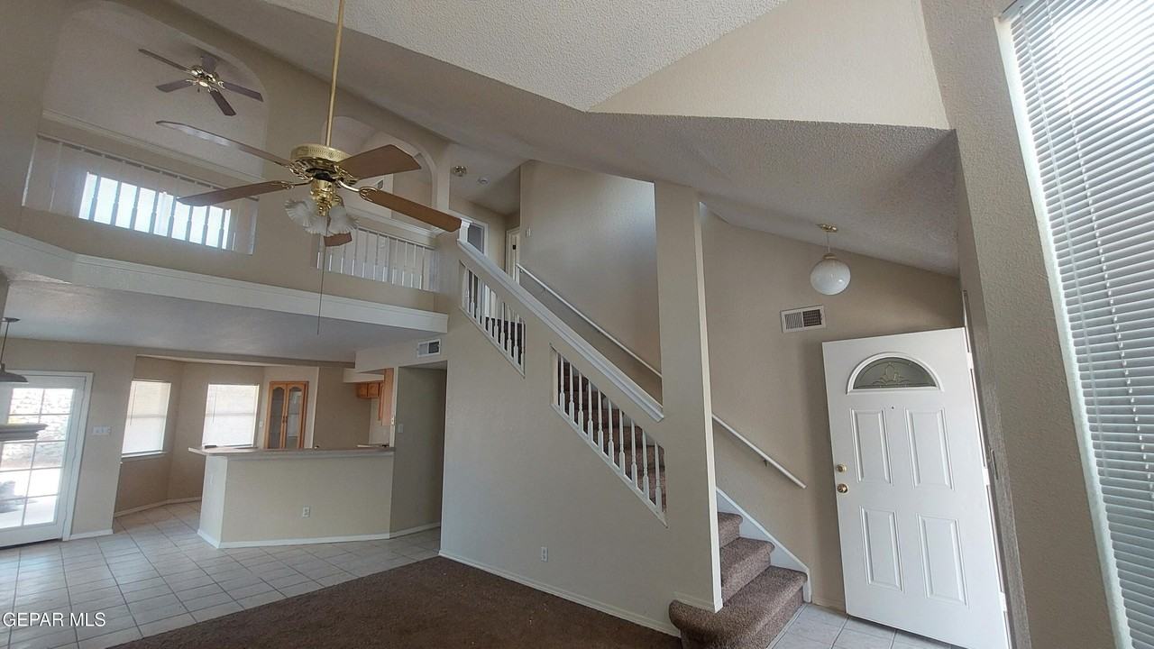 7744 Luz De Camino Way - Photo 4 of 36