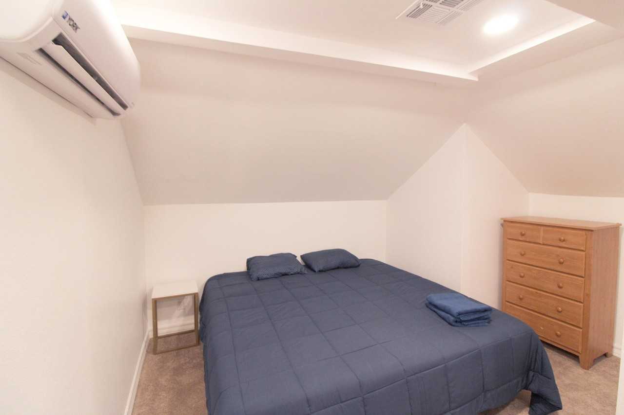 803 Upson Dr Unit 3 #3 - Photo 4 of 17