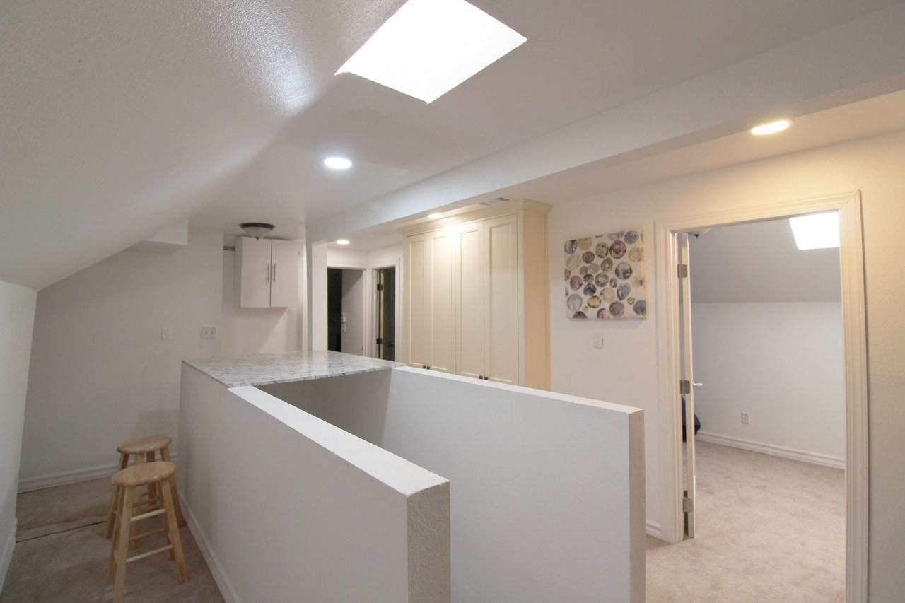 803 Upson Dr Unit 3 #3 - Photo 6 of 17