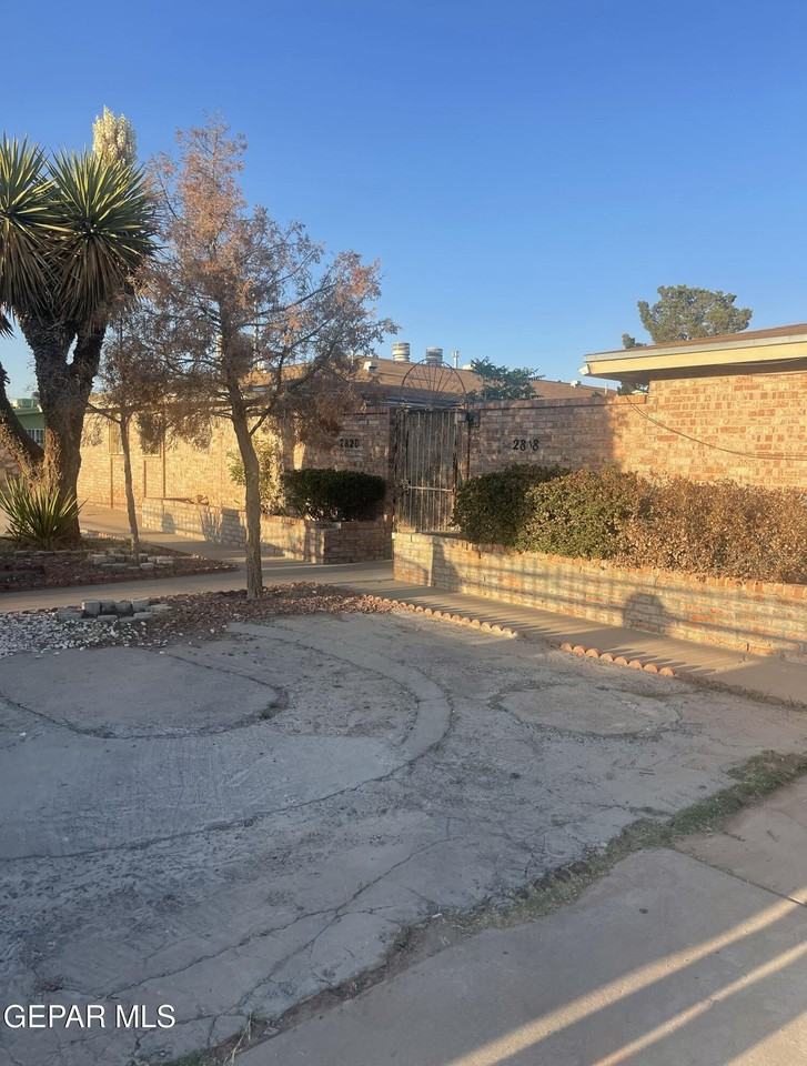 2820 E Glen Dr Unit A #AB - Photo 3 of 8