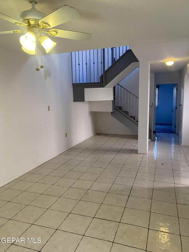 11050 Breeze Ct - Photo 6 of 15