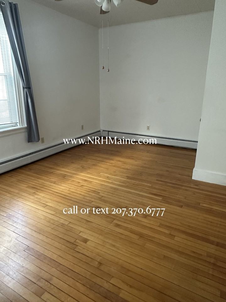 42-44 Bartlett - Photo 6 of 15