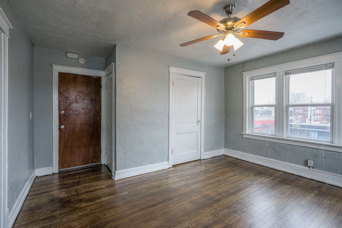 3721 Broadway - Photo 2 of 20