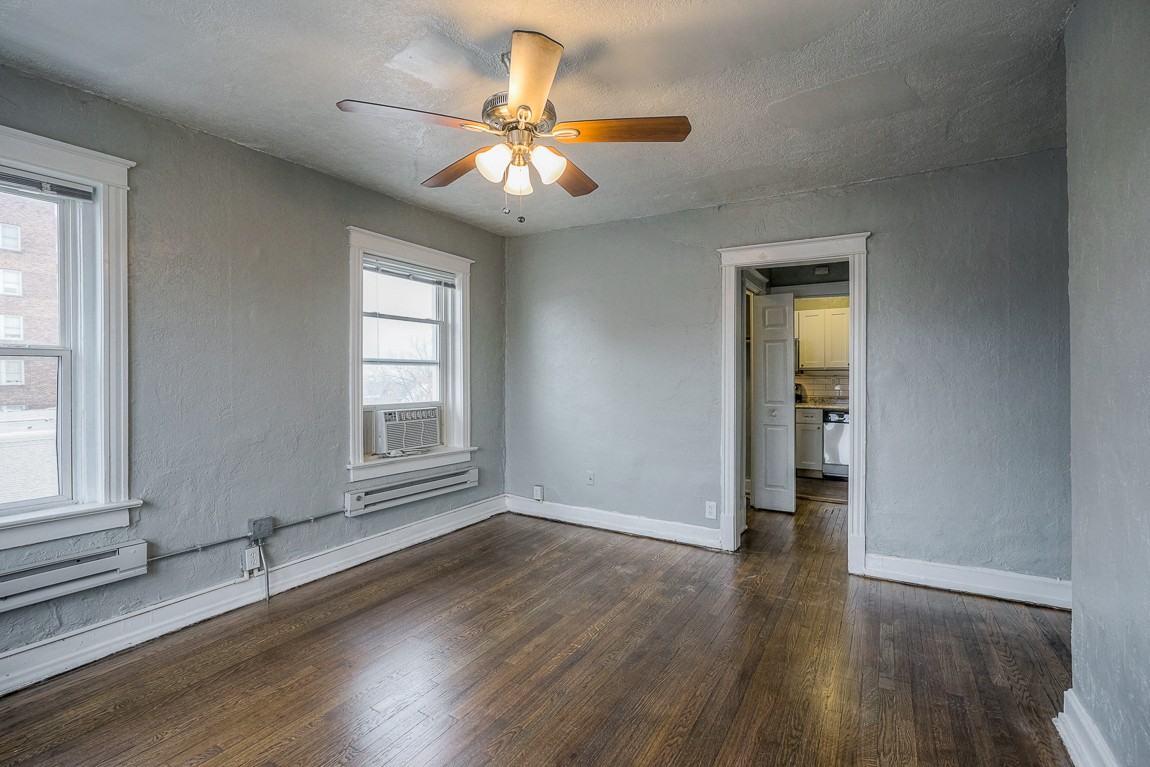 3721 Broadway - Photo 4 of 20