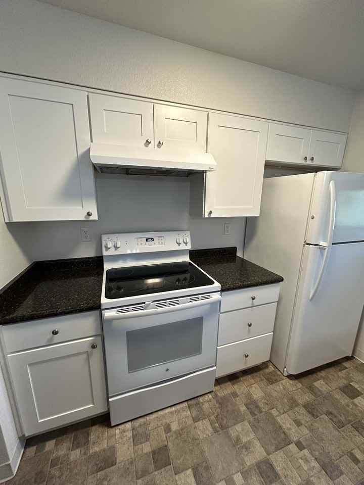 Cedar Tree Apartments - Photo 7 of 33