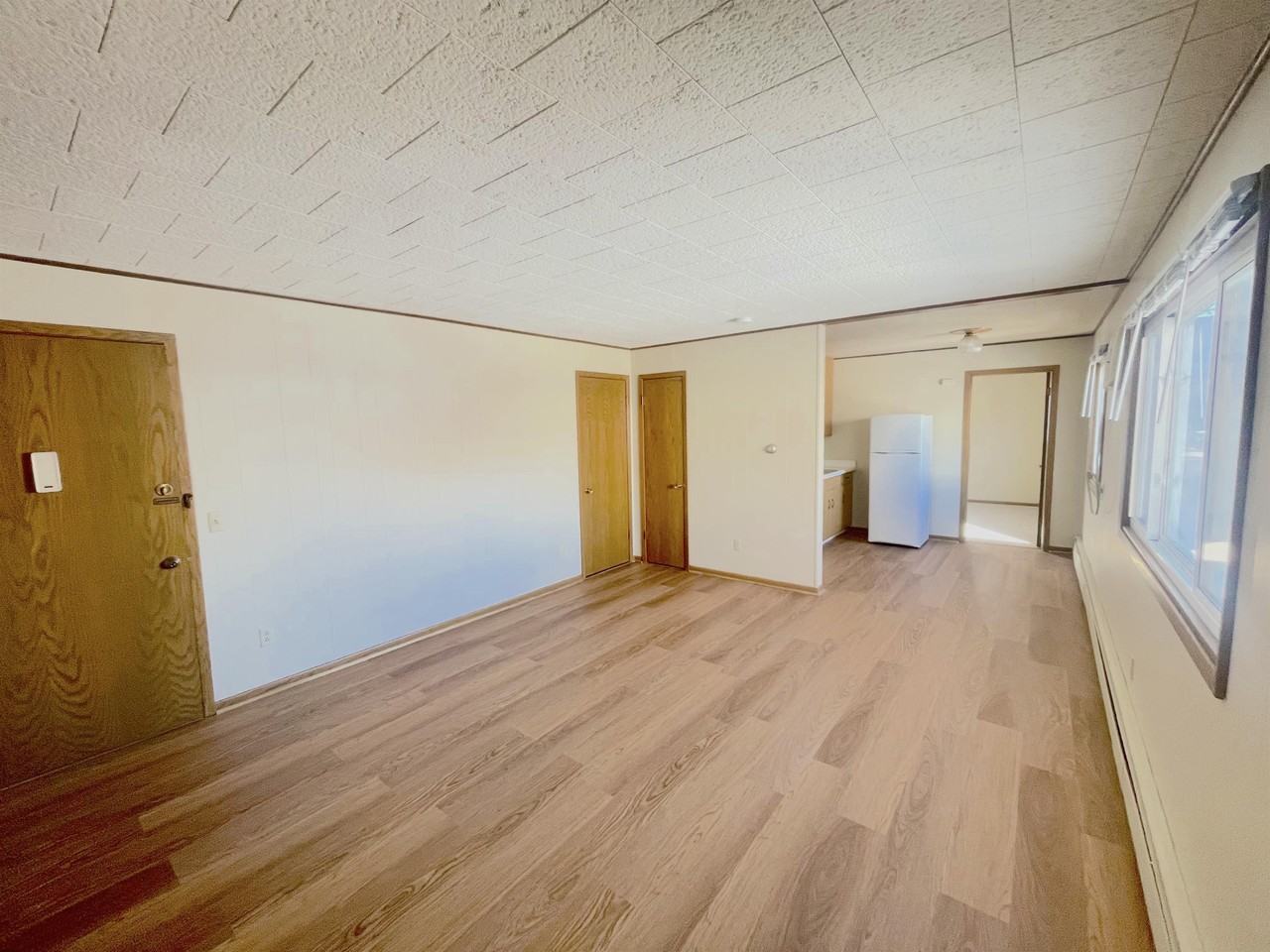 620 West Center Street - Photo 3 of 11