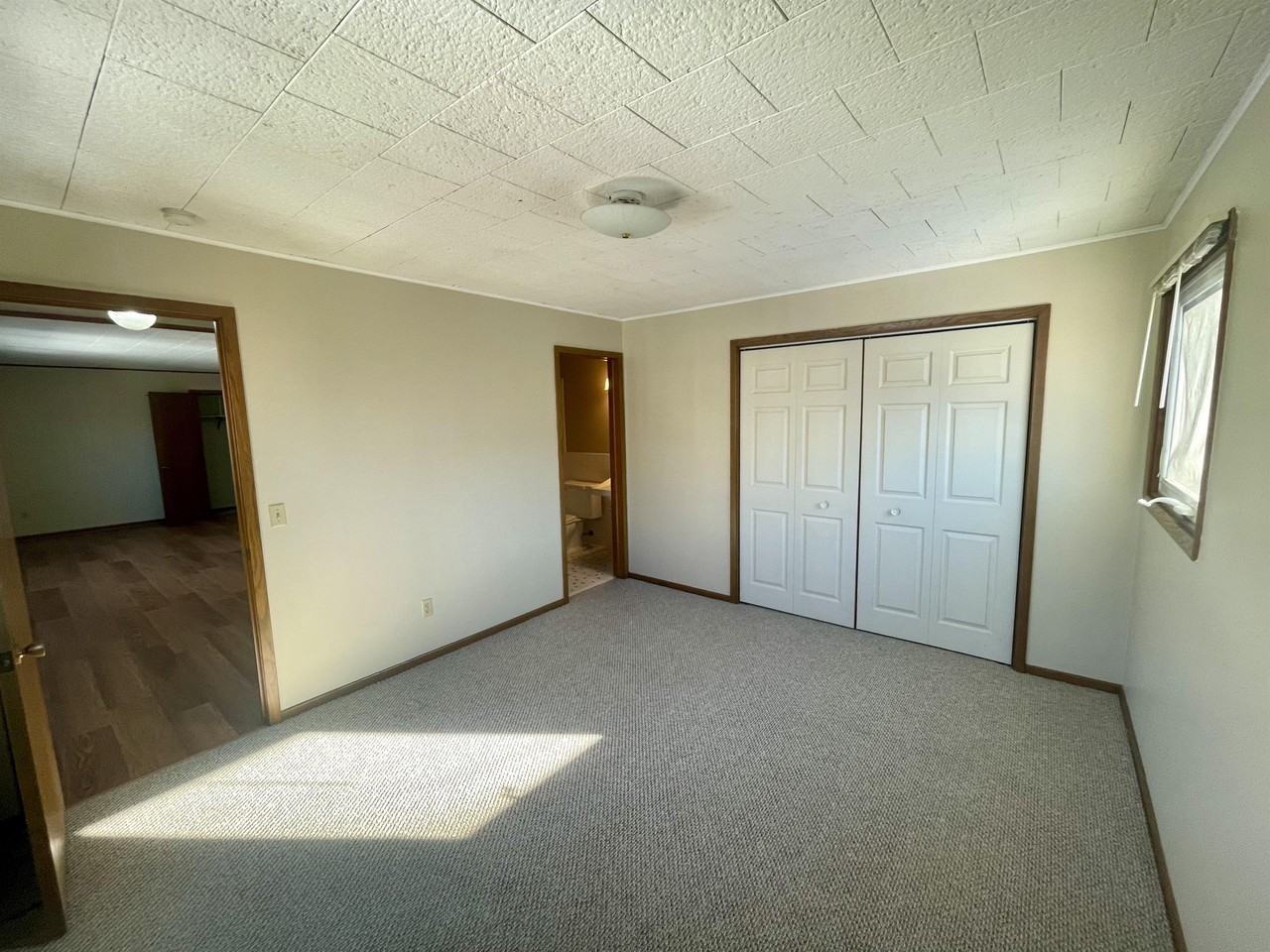 620 West Center Street - Photo 6 of 11