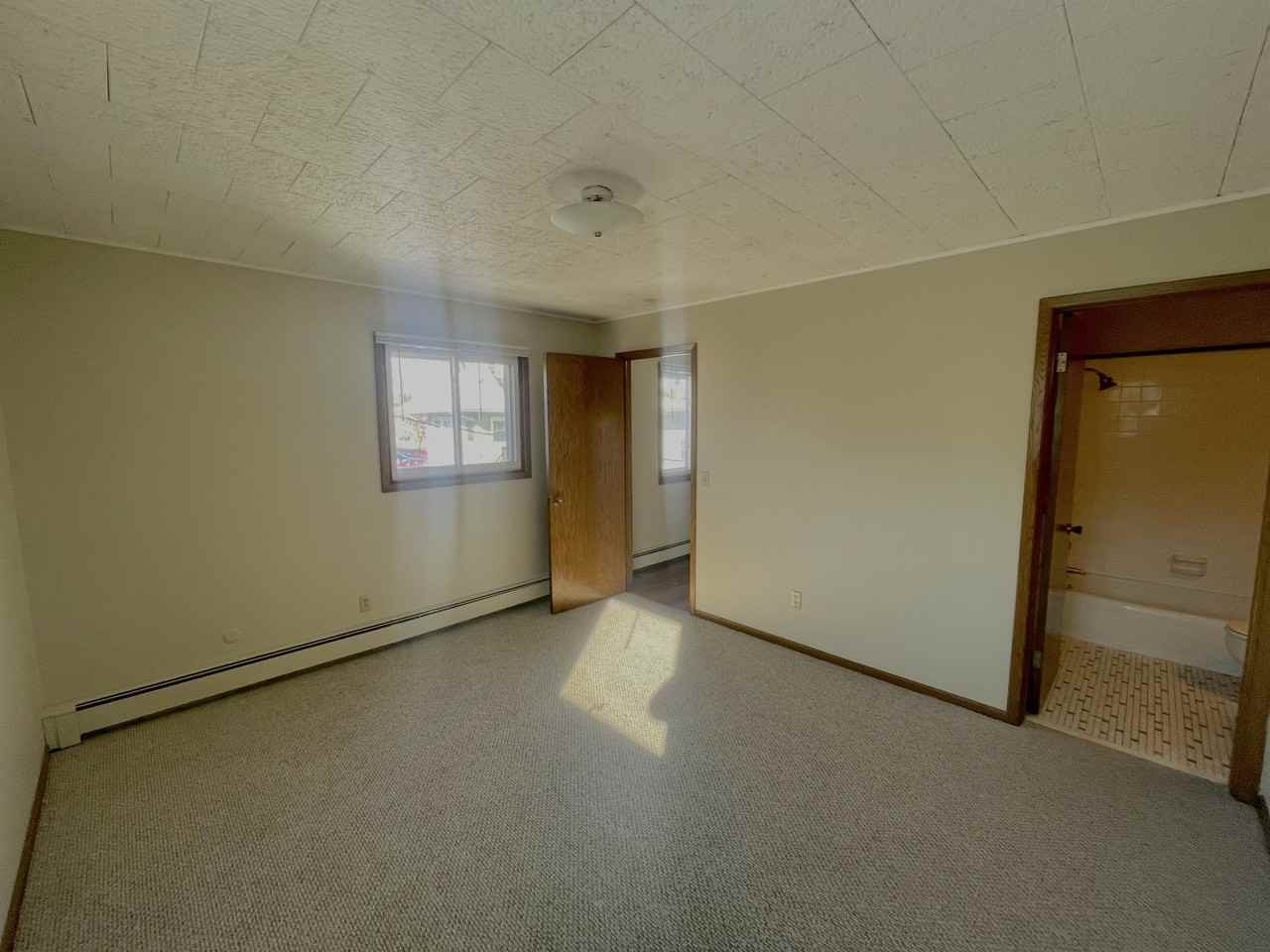 620 West Center Street - Photo 7 of 11