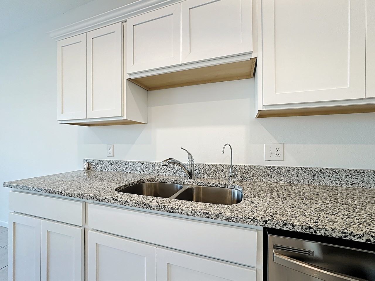 5941 Piney Shrub Pl #1 - Photo 5 of 43