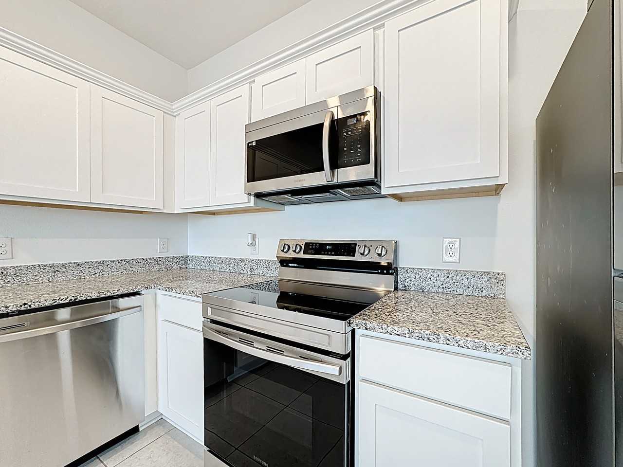 5941 Piney Shrub Pl #1 - Photo 6 of 43