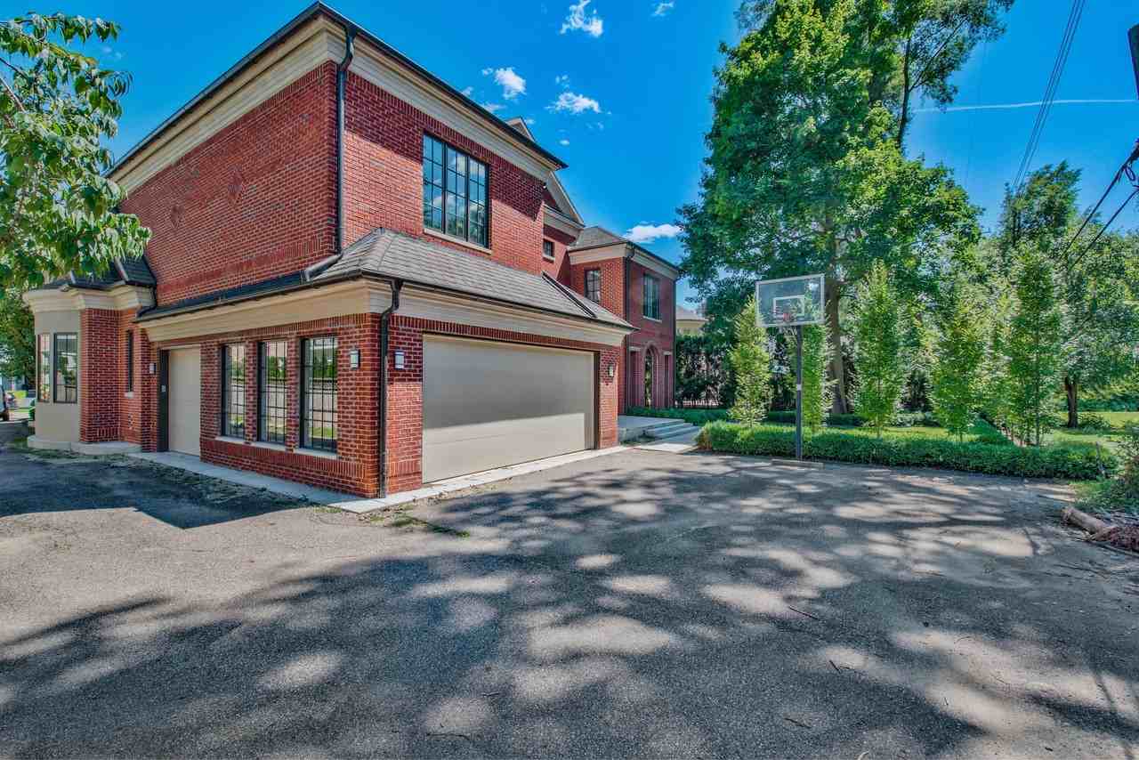 200 Aspen Rd - Photo 7 of 34