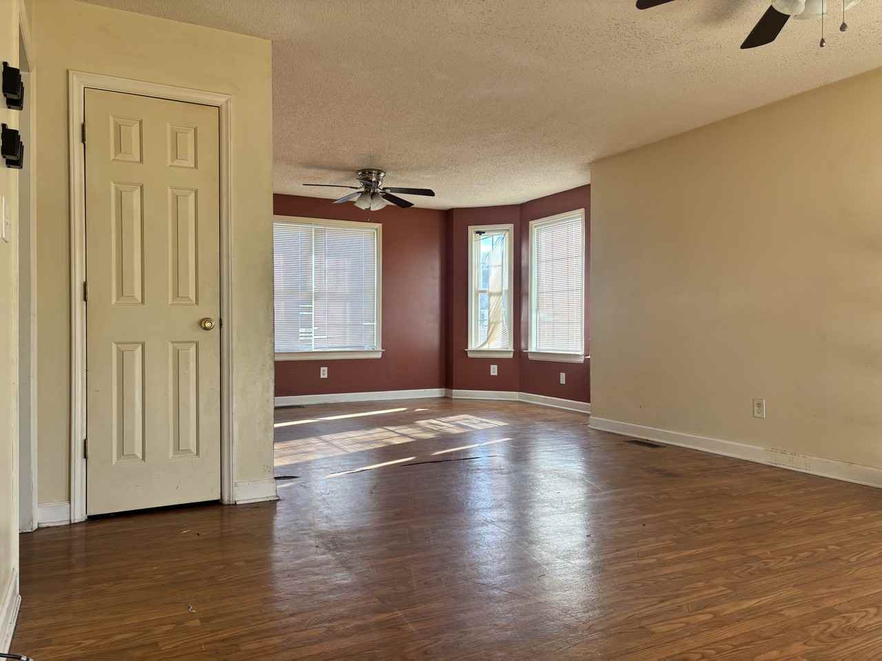 2406 Kauffman Ct E #1 - Photo 3 of 14