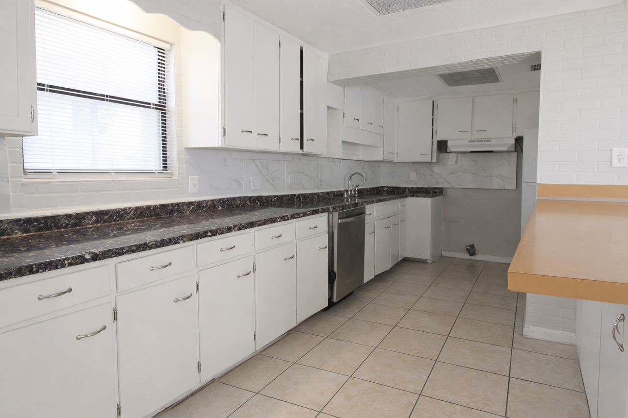 4812 Irvington Ave #1 - Photo 2 of 7