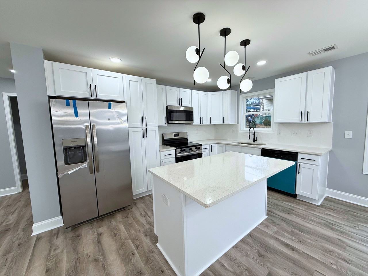 28 11th St #1 - Photo 3 of 18