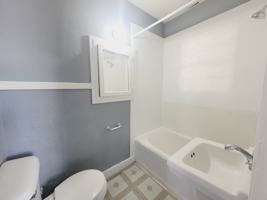 featured image of 516 W 4th St #1