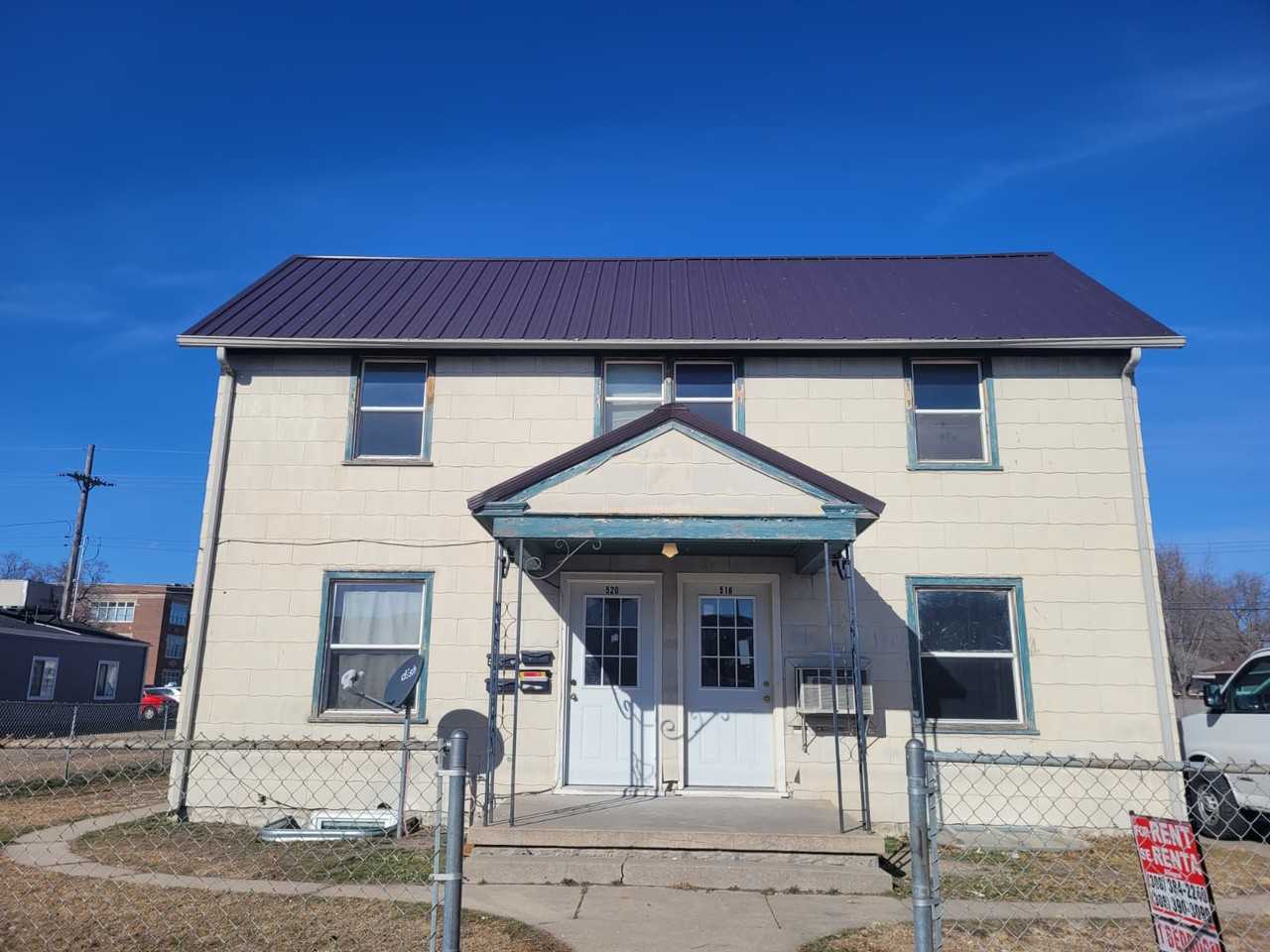 516 W 4th St #1 - Photo 6 of 9