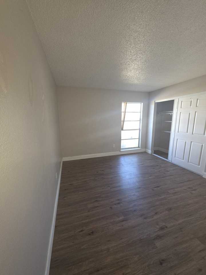 5445 Se 30th Pl #B - Photo 7 of 11