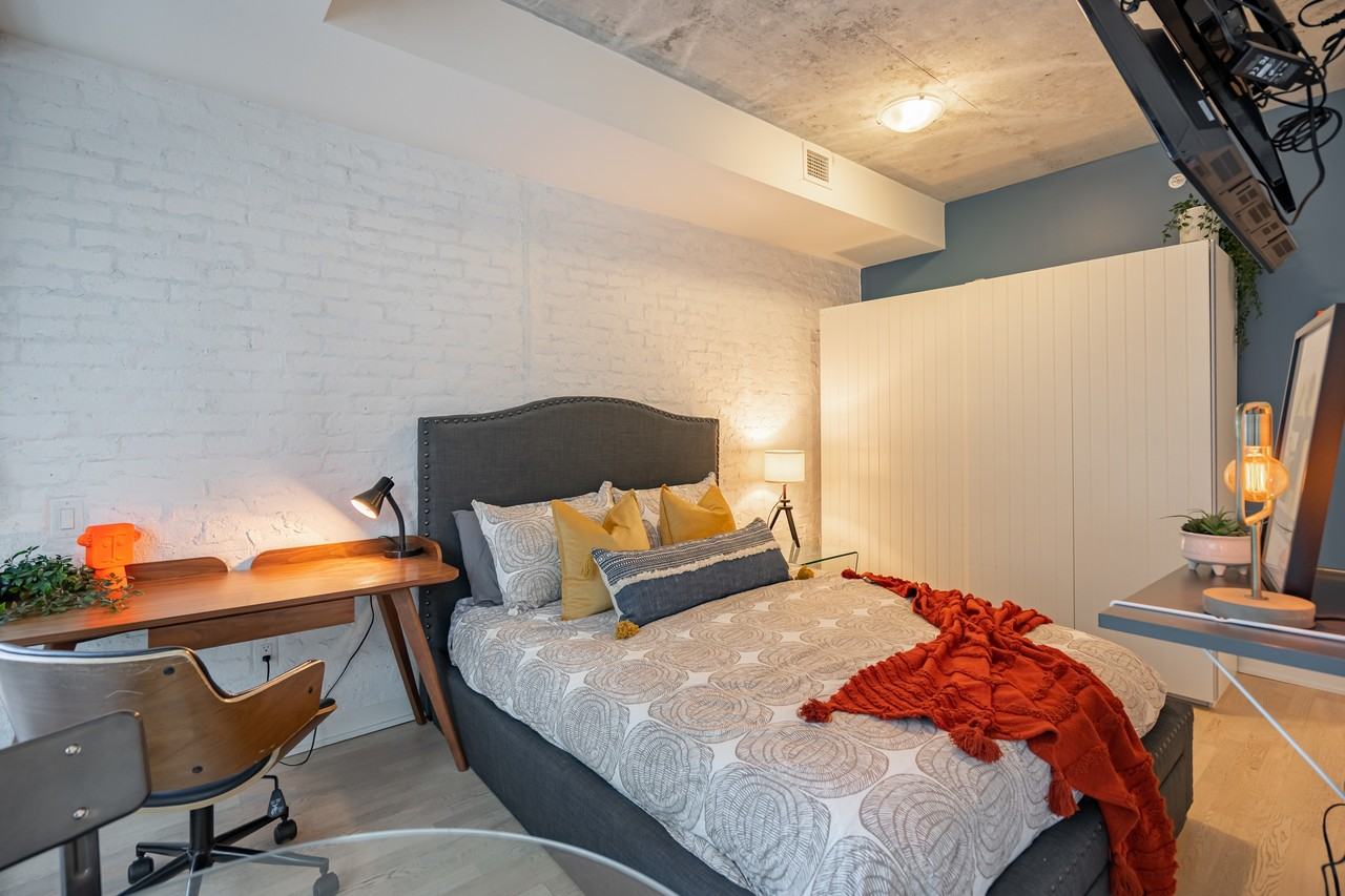 38 Stewart 409 - Photo 2 of 12