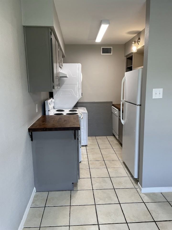 Park Place Apartments - Photo 7 of 27