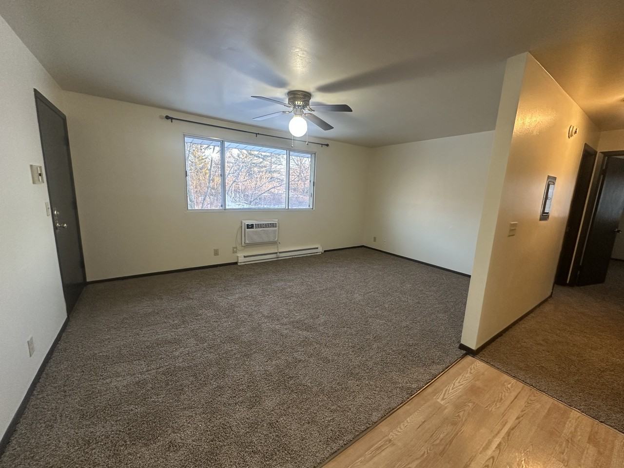 10 Kennedy - Photo 2 of 8