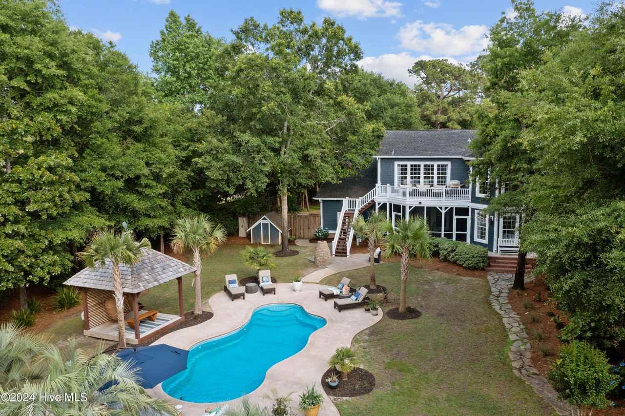 450 Saucier Way - Photo 5 of 50