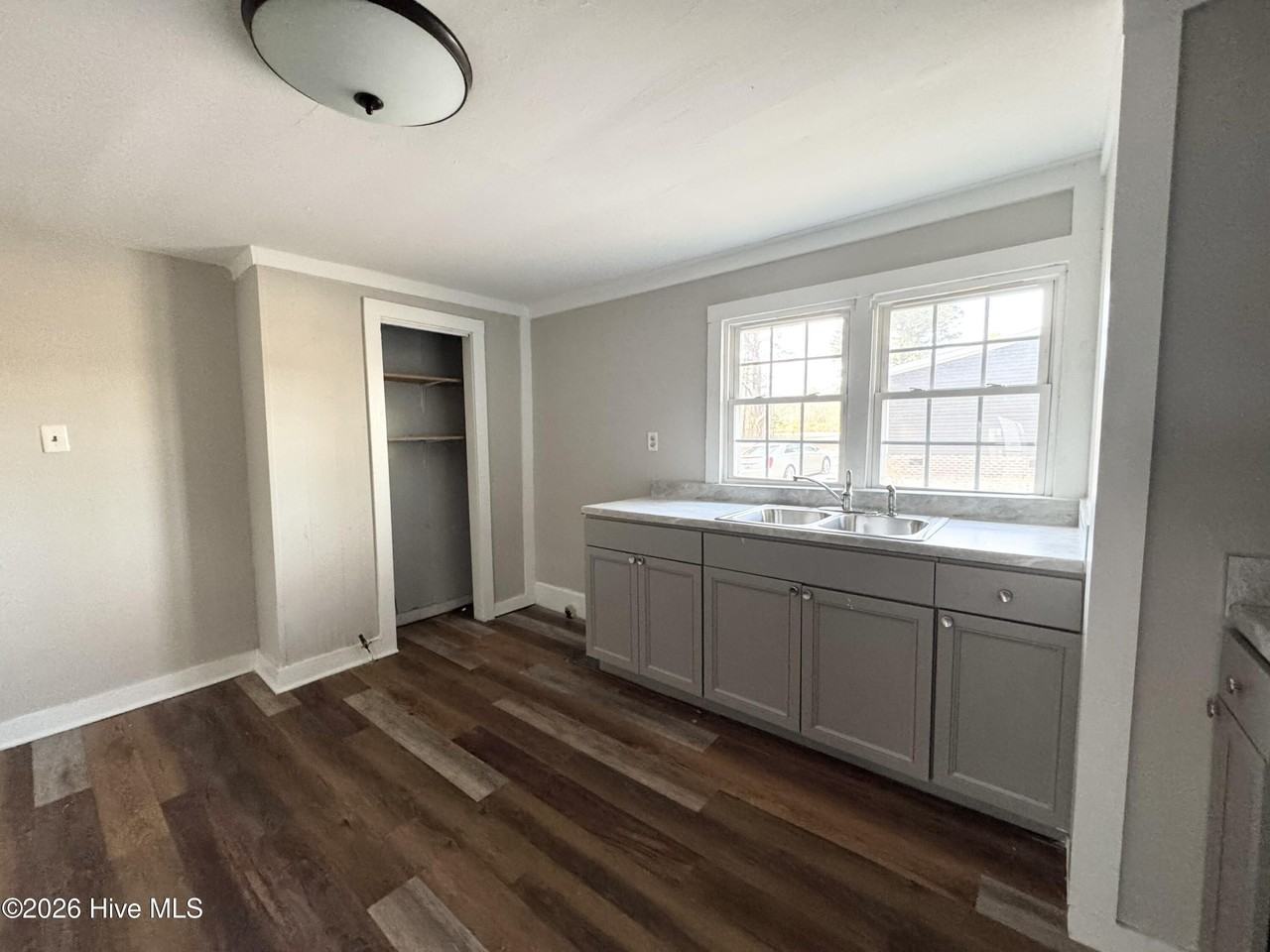 146 Smith Corner Rd - Photo 6 of 9