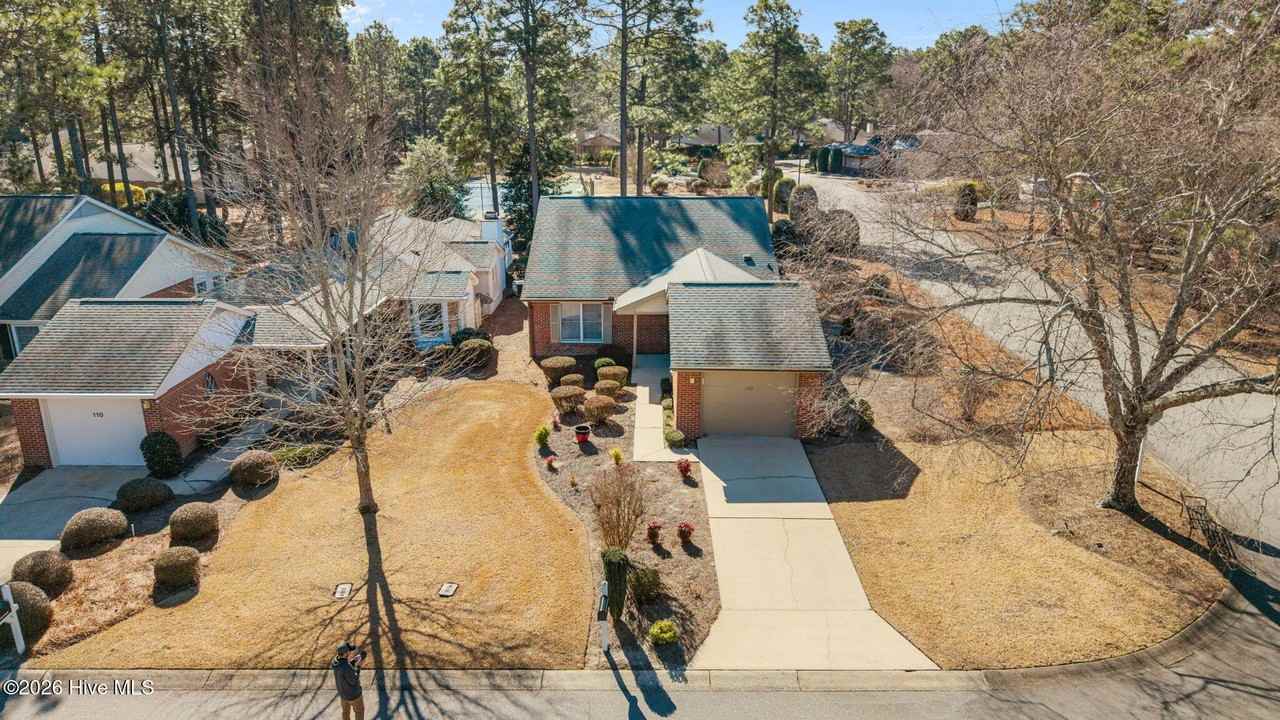 100 Pinehurst Trace Dr - Photo 3 of 45