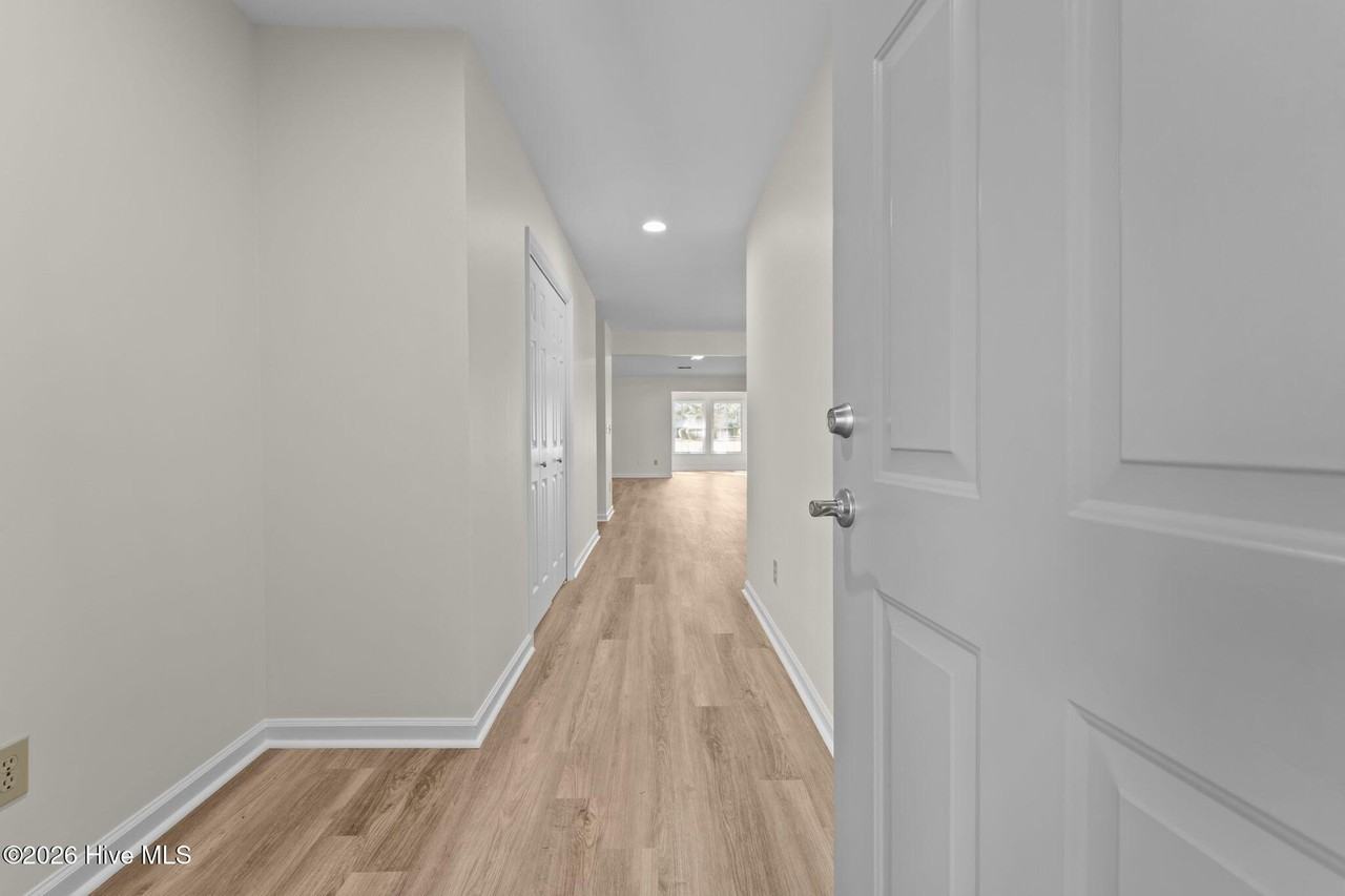 100 Pinehurst Trace Dr - Photo 5 of 45