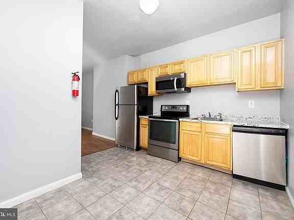 2351 North Park Avenue - Photo 2 of 11