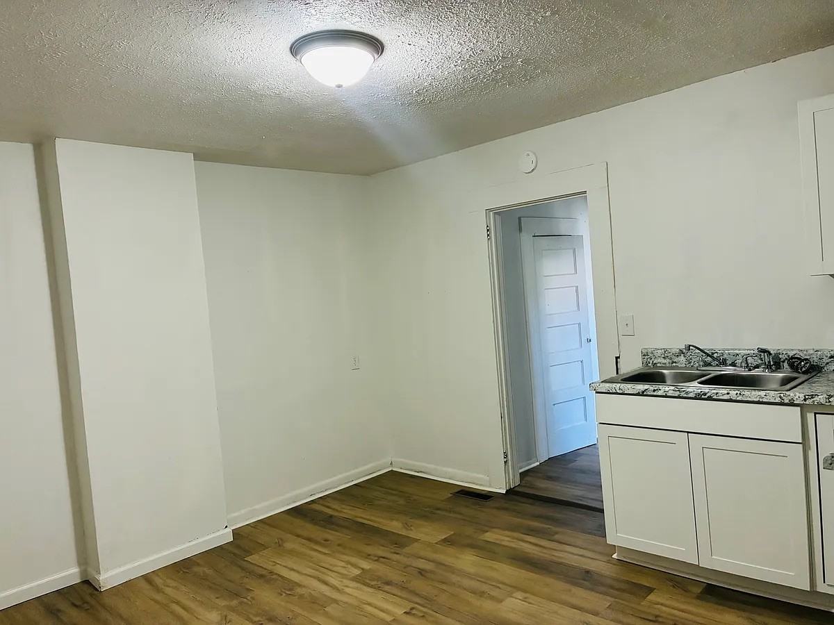 1405 Tuscaloosa Ave #1 - Photo 6 of 22