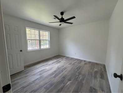 914 Dooley Ave #1 - Photo 7 of 19