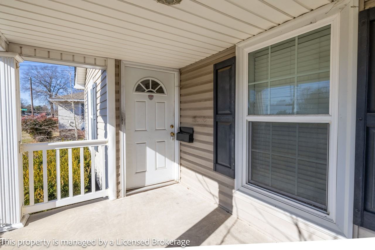 2205 Lane St #1 - Photo 3 of 17