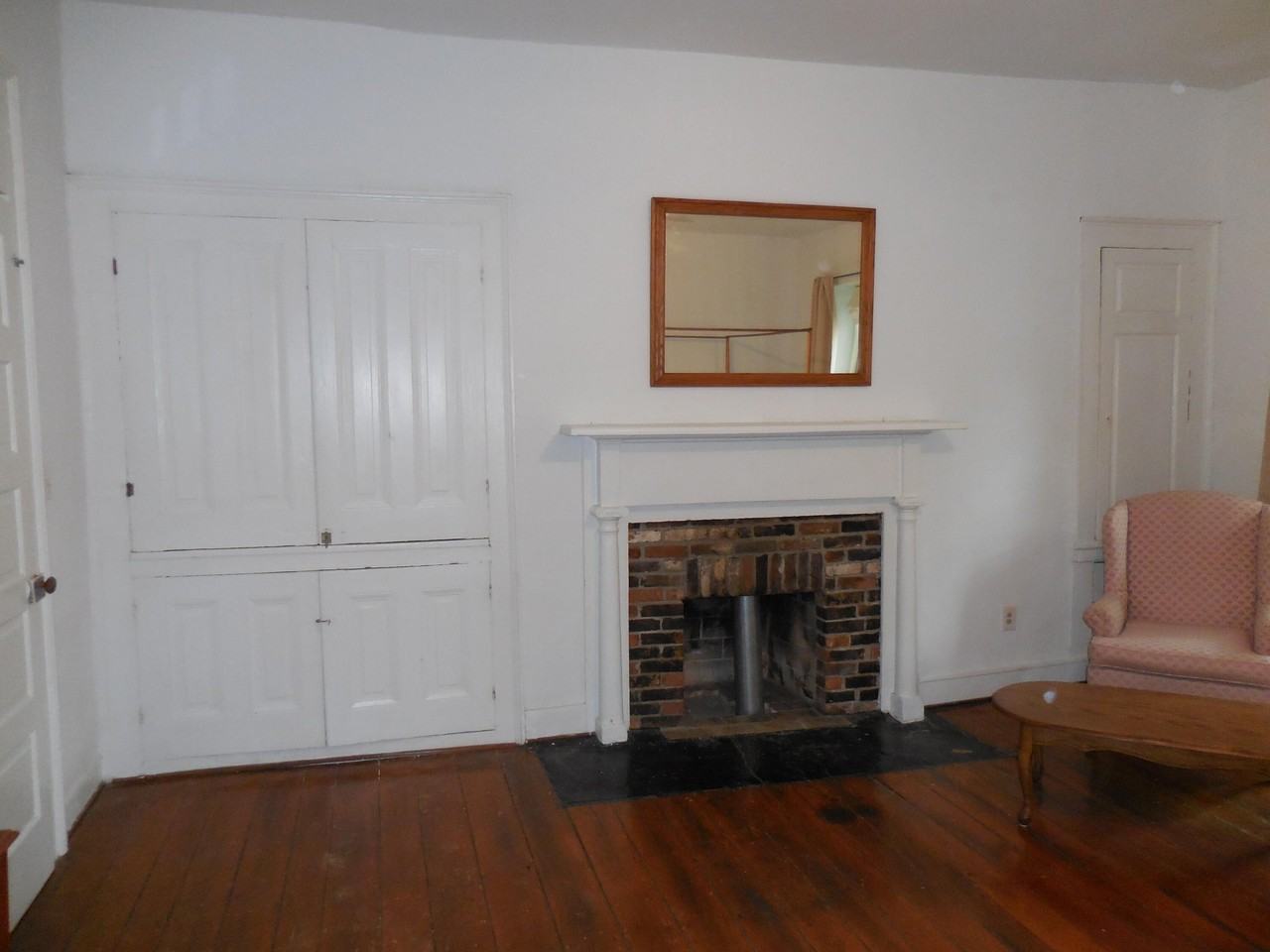 375 S Upper St Apt 2 #2 - Photo 3 of 10